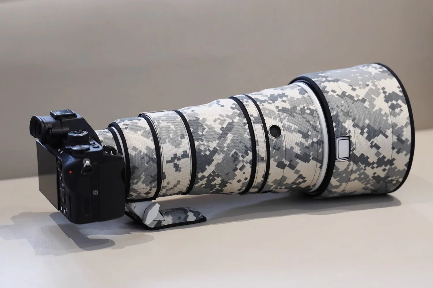 ROLANPRO Lens Coat for SONY FE 300 mm F2.8 GM OSS Waterproof and Rainproof Lens Protective Cover Sony 300 f2.8 Case Raincover